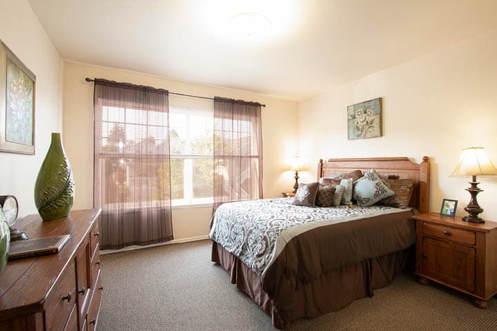 Avamere at Cascadia Village Apartment Bedroom