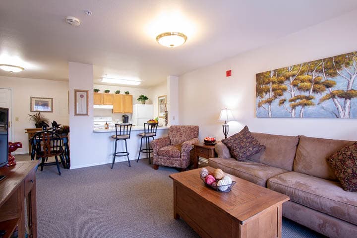 Avamere at Cascadia Village Apartment Living and Dining Area